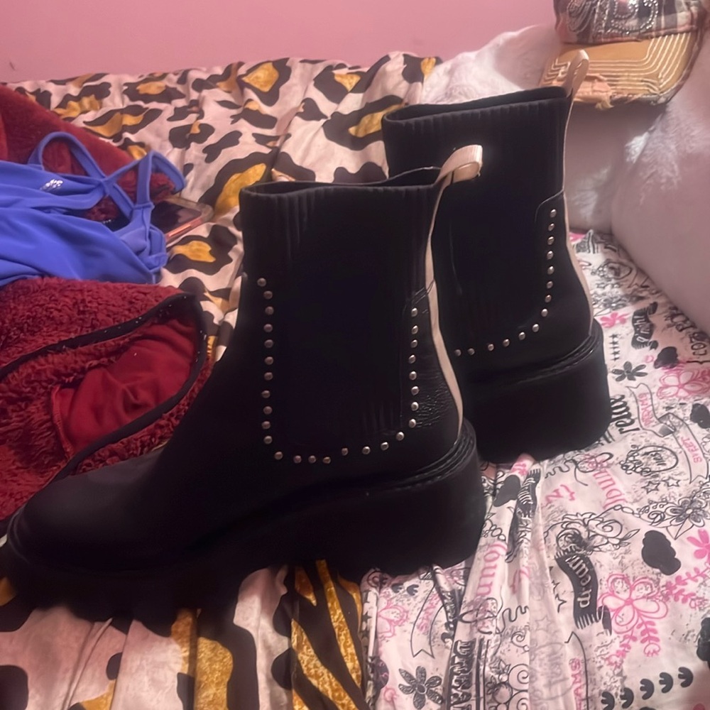 Dolce vita boots 9.5